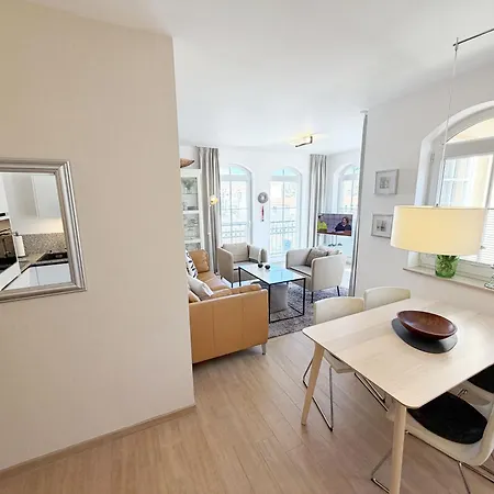 Kurparkresidenz Whg 15 Mit Balkon 아파트 바베