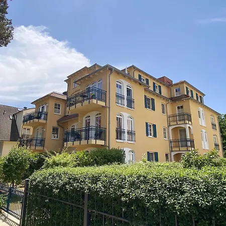 Kurparkresidenz Whg 15 Mit Balkon 아파트 *
